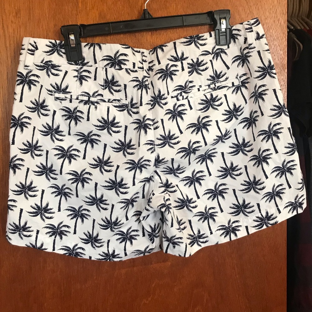 Palm Tree Shorts - Picture 2 of 3